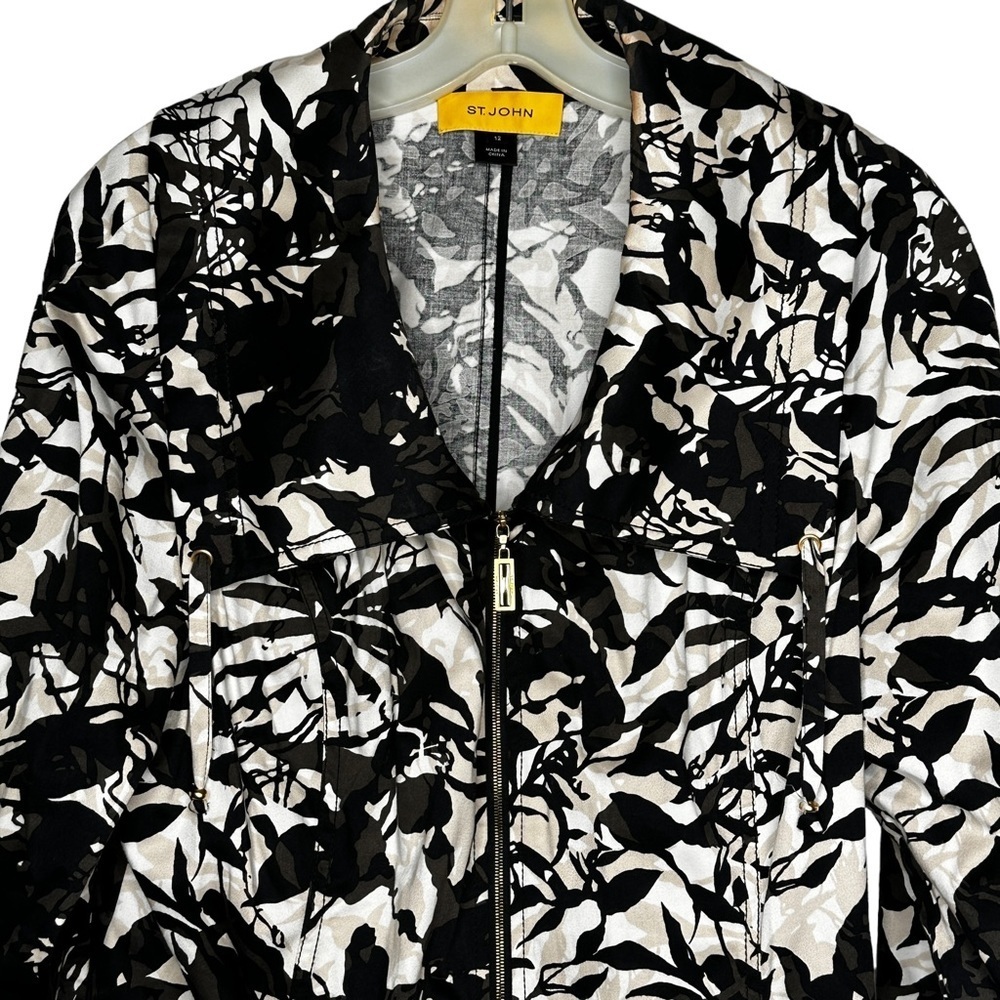 ST. JOHN Zip Jacket - Picture 2 of 8